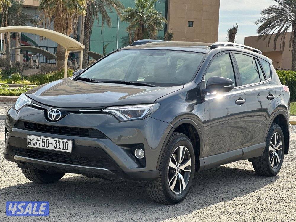 للبيع تويوتا راف فور ماشي ٨٩ الف كيلو1