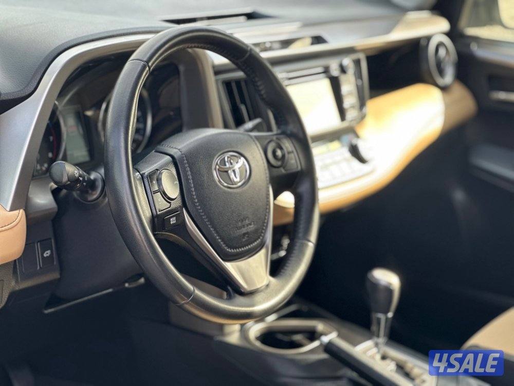 للبيع تويوتا راف فور ماشي ٨٩ الف كيلو7