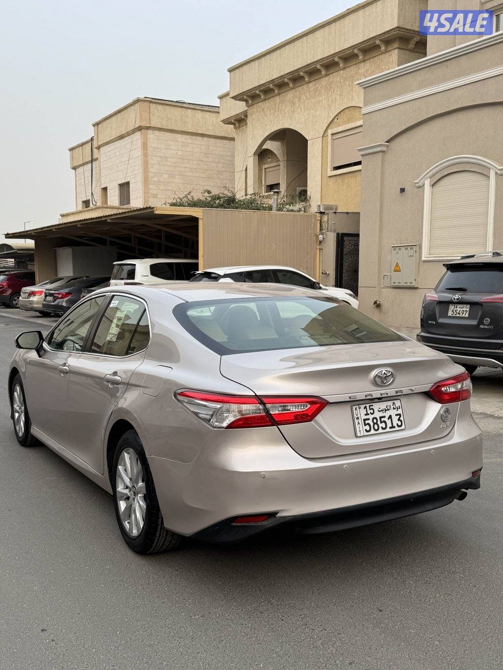 للبيع كامري 2018 بحالة ممتازة2