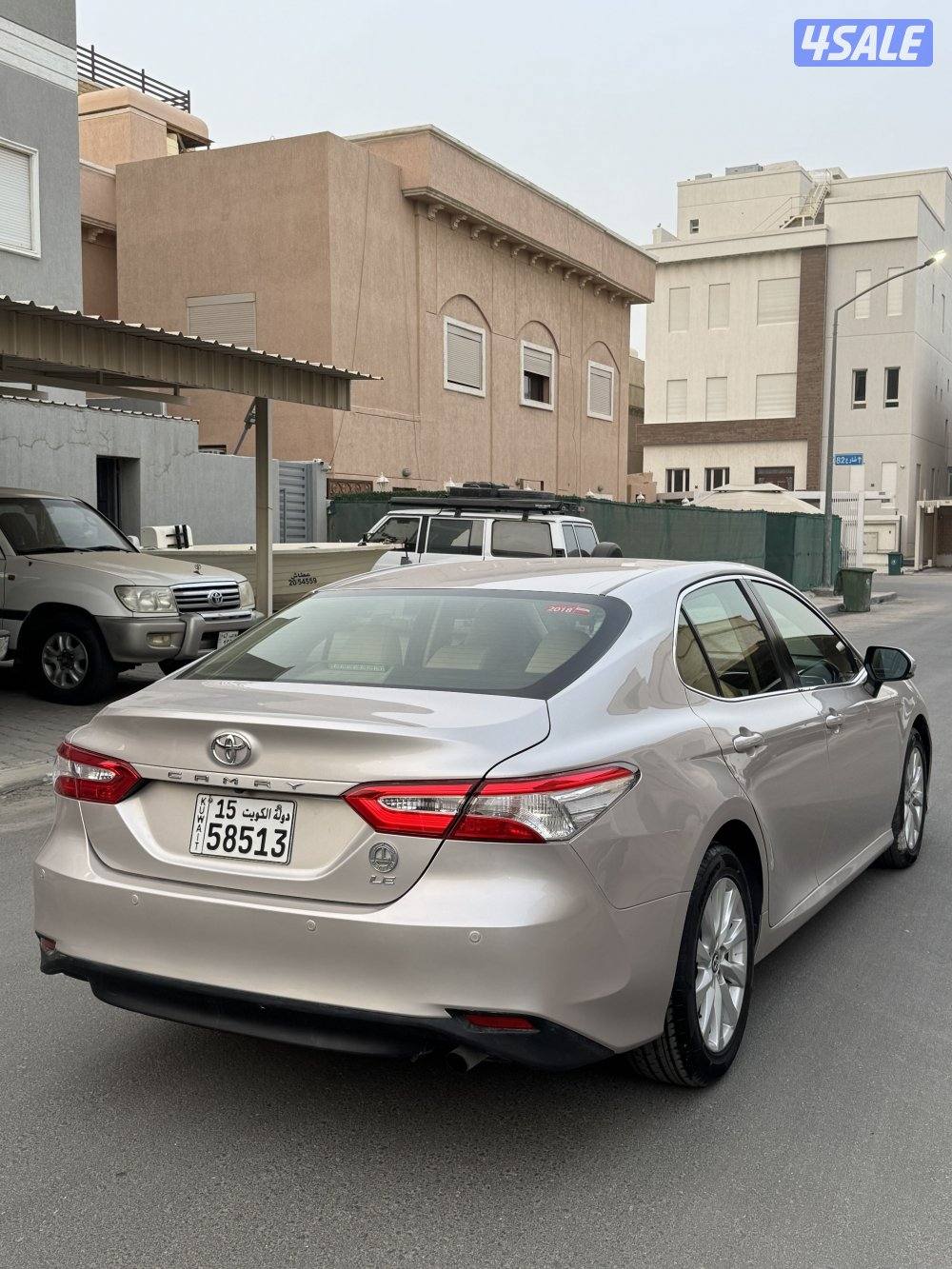 للبيع كامري 2018 بحالة ممتازة3