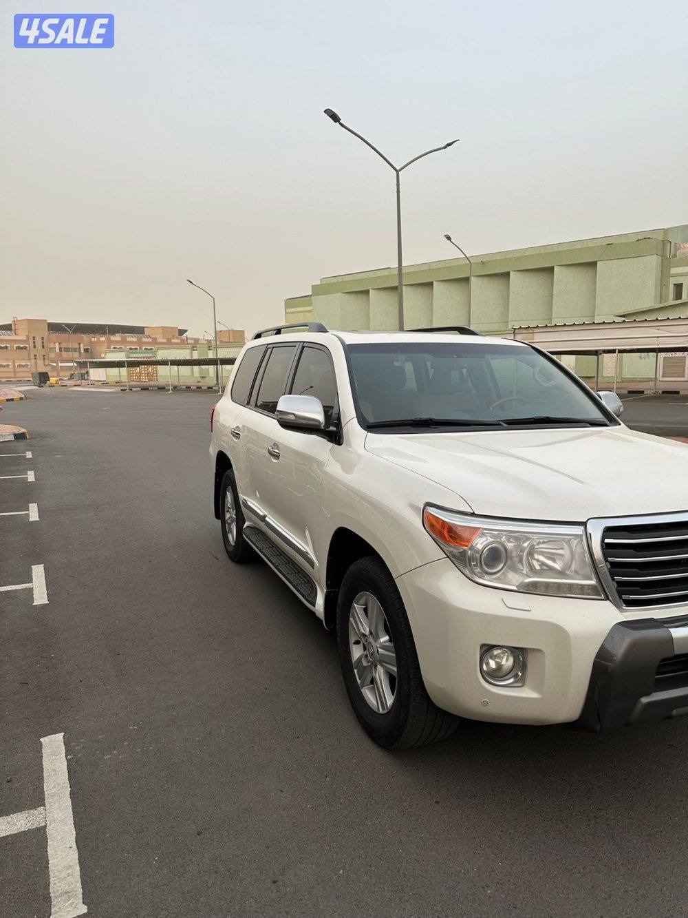 لاندكروزر GX.R 20143