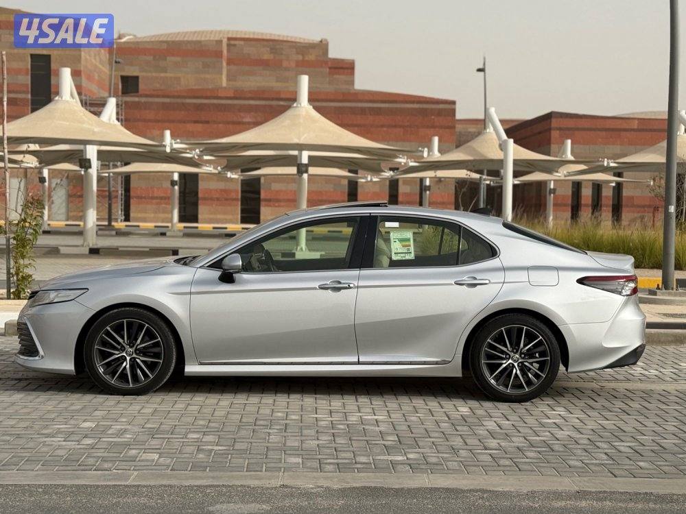 للبيع كامري 6سلندر ليميتد1