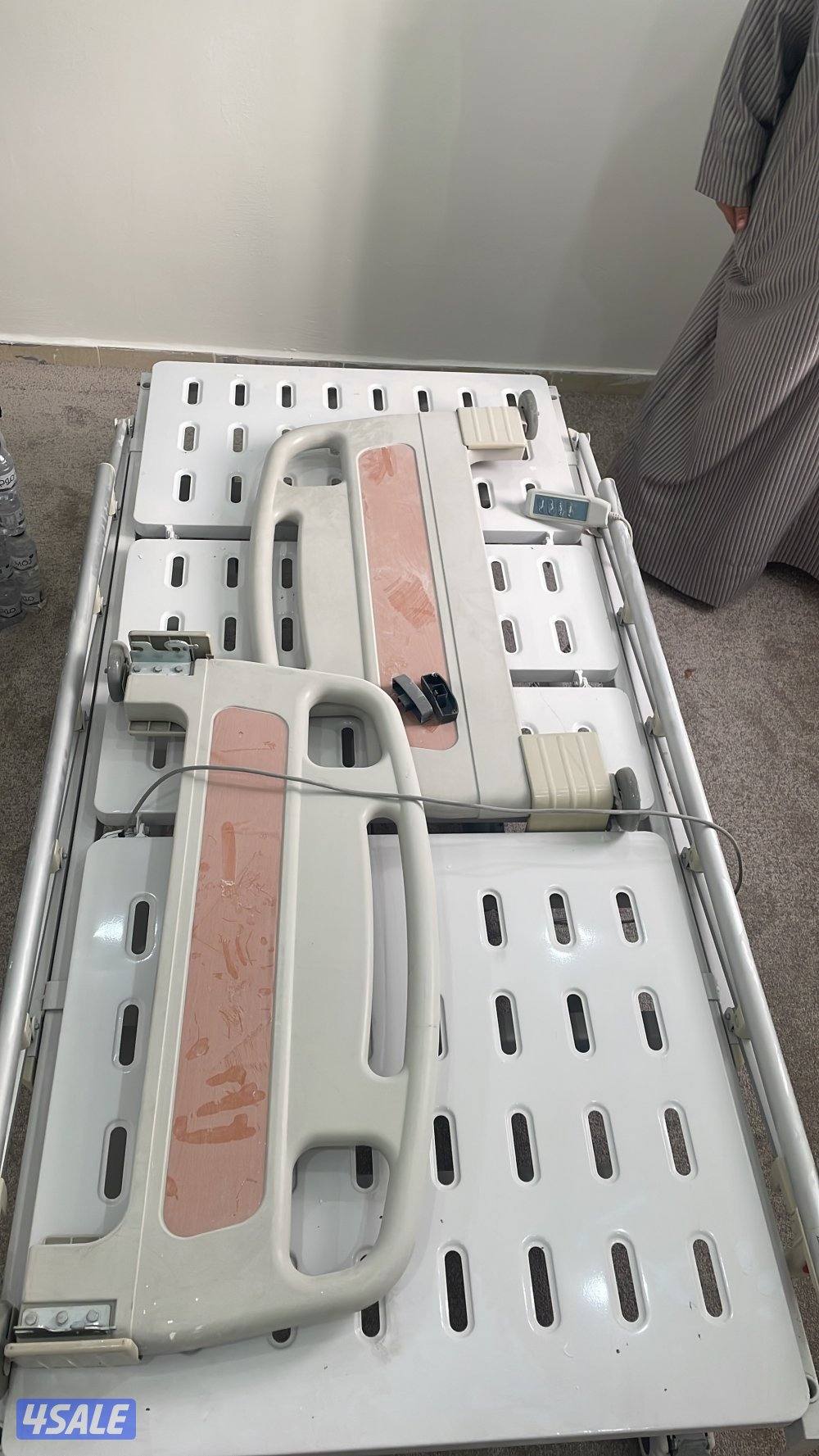 للبيع سرير طبي كهربائي1