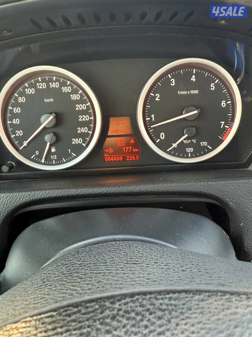 جيب BMW 2011 نادر بحاله المصنع8