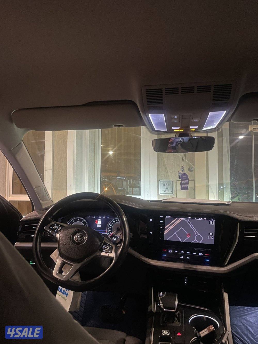 للبيع طوارق موديل 2019 .. خالي من الحوادث شرط الفحص قير مكينه شاصي .3