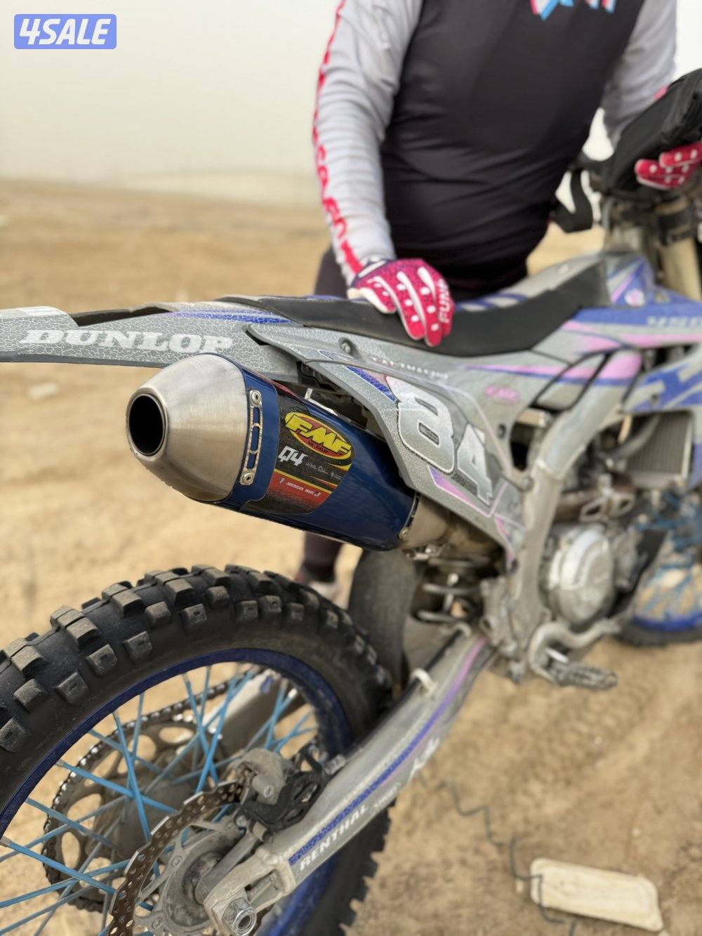 للبيع هدرز yzf 2023 معا دبة fmf copy الدبه نظيفه مافيها شي0