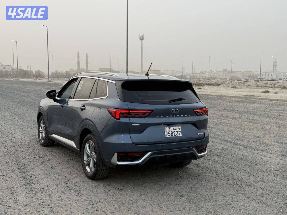 للبيع فورد تيريتورى2023  صبغ الوكاله6
