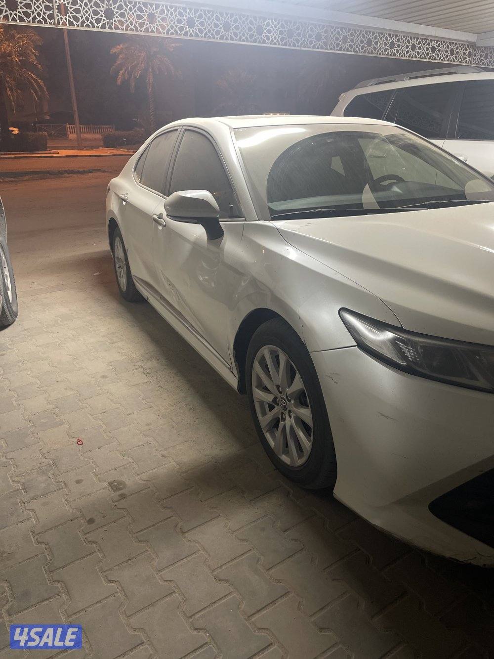 للبيع كامري موديل 2018 ماشي 308 شرط الفحص قير مكينة شاصي2