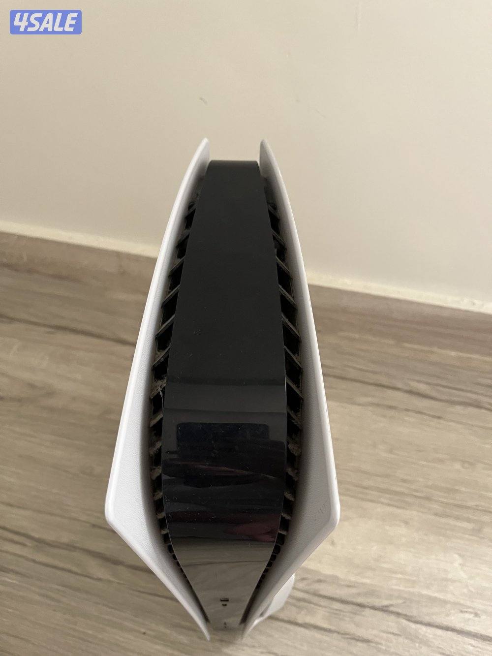 سوني فايف للبيع نضيفة ما عمرها تبطلت0