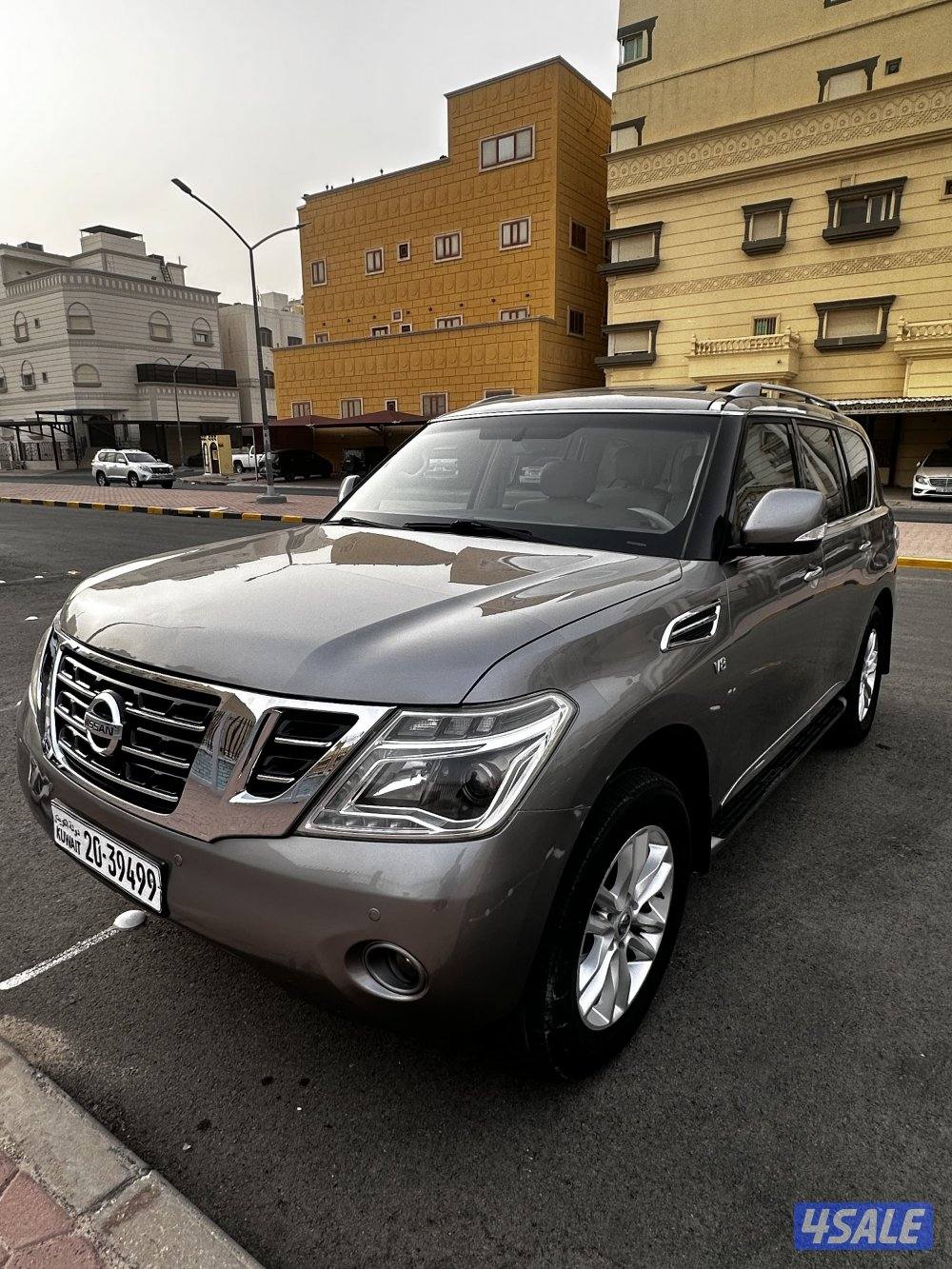 للبيع نيسان باترول 20121