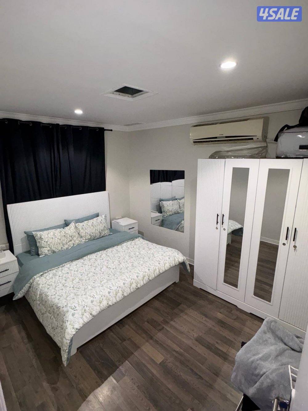 شقةخلوسوبر لوكس غرفةصالةحمام مطبخ كبير مصافط متوفرة كل الخدمات4