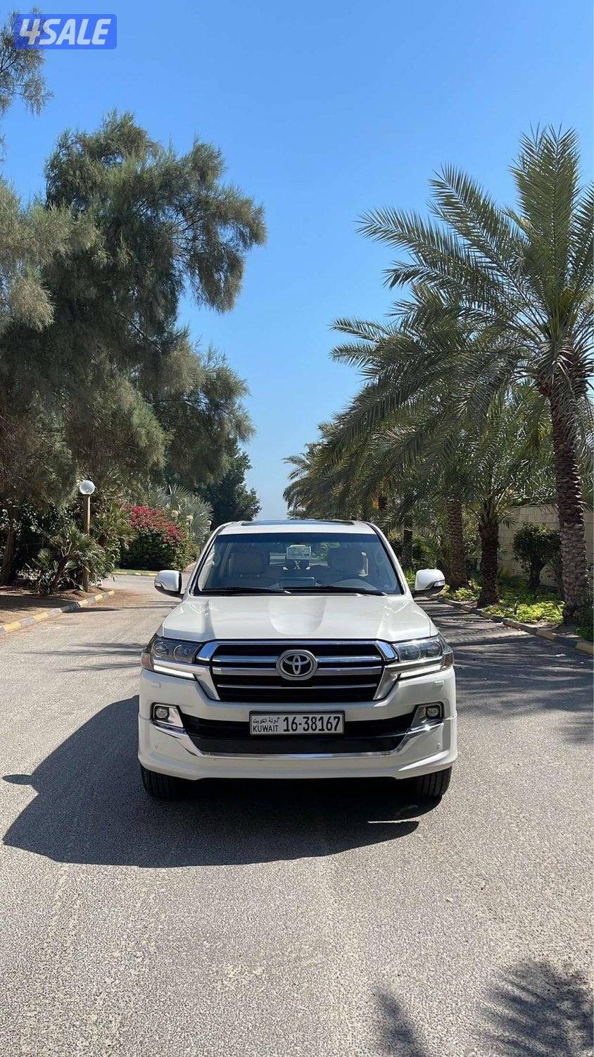 للبيع لاند كروزر 2019 GX.R0