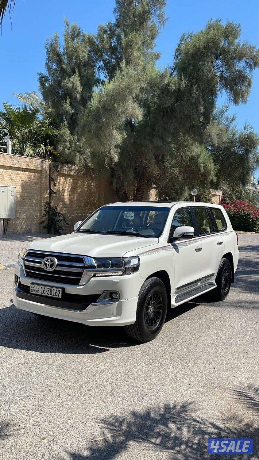 للبيع لاند كروزر 2019 GX.R1