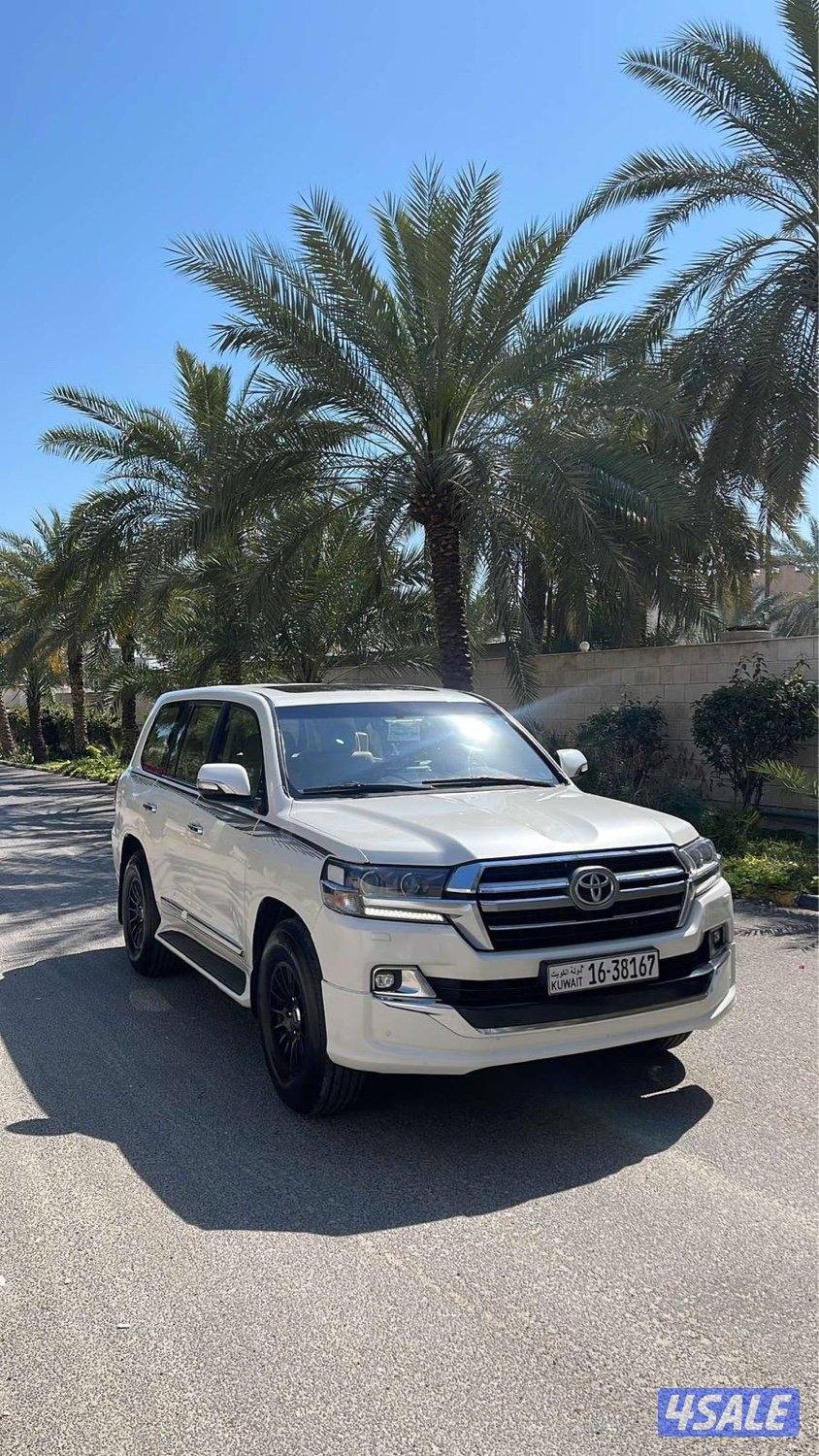 للبيع لاند كروزر 2019 GX.R6