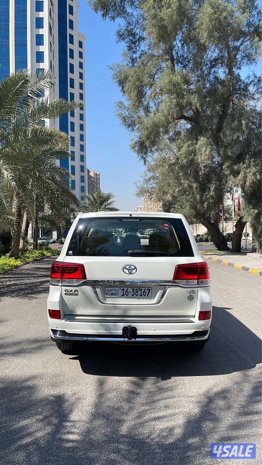 للبيع لاند كروزر 2019 GX.R7