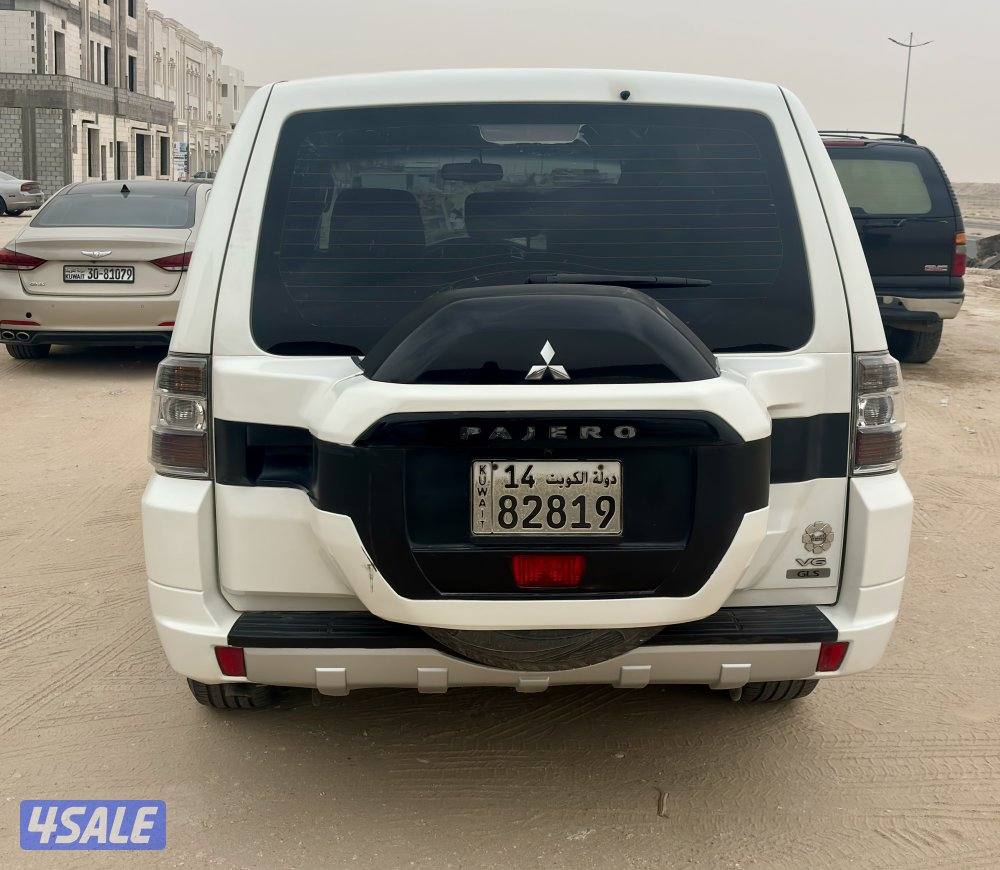 للبيع باجيرو 20163