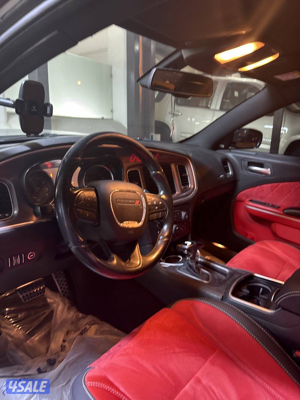 تشارجر R/T 8 سلندر 2019 شاصي سليم و الفحص موجود قير مكينه شاصي3