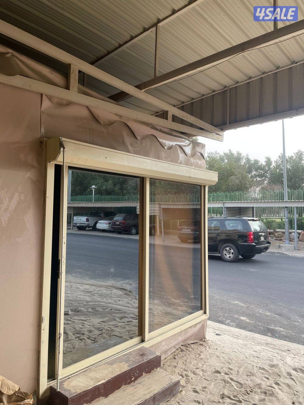 خيمه الدوانيه مقاس ٤/٥ ثلاث جهات للبيع ثلاث طبقات مع عازل والارضيه خشب3