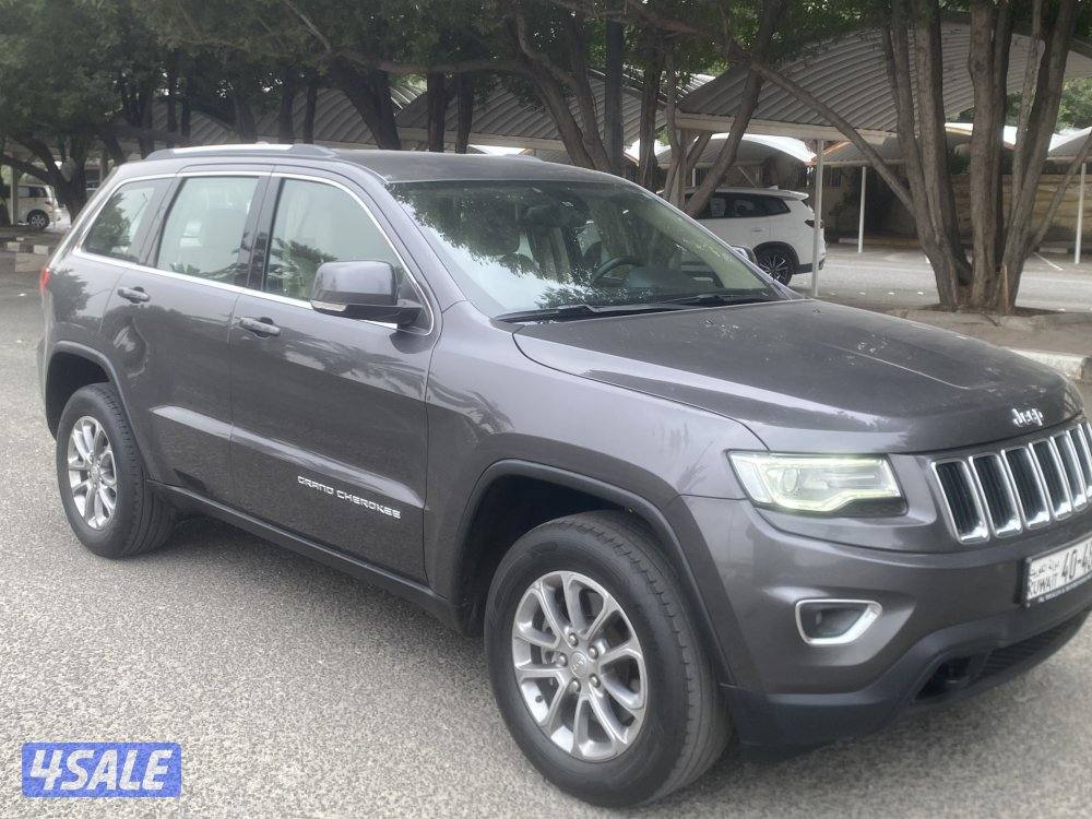 للبيع جيب جراند شروكي-لاريدو 6سلندر موديل 2016 ماشي 195 ألف3