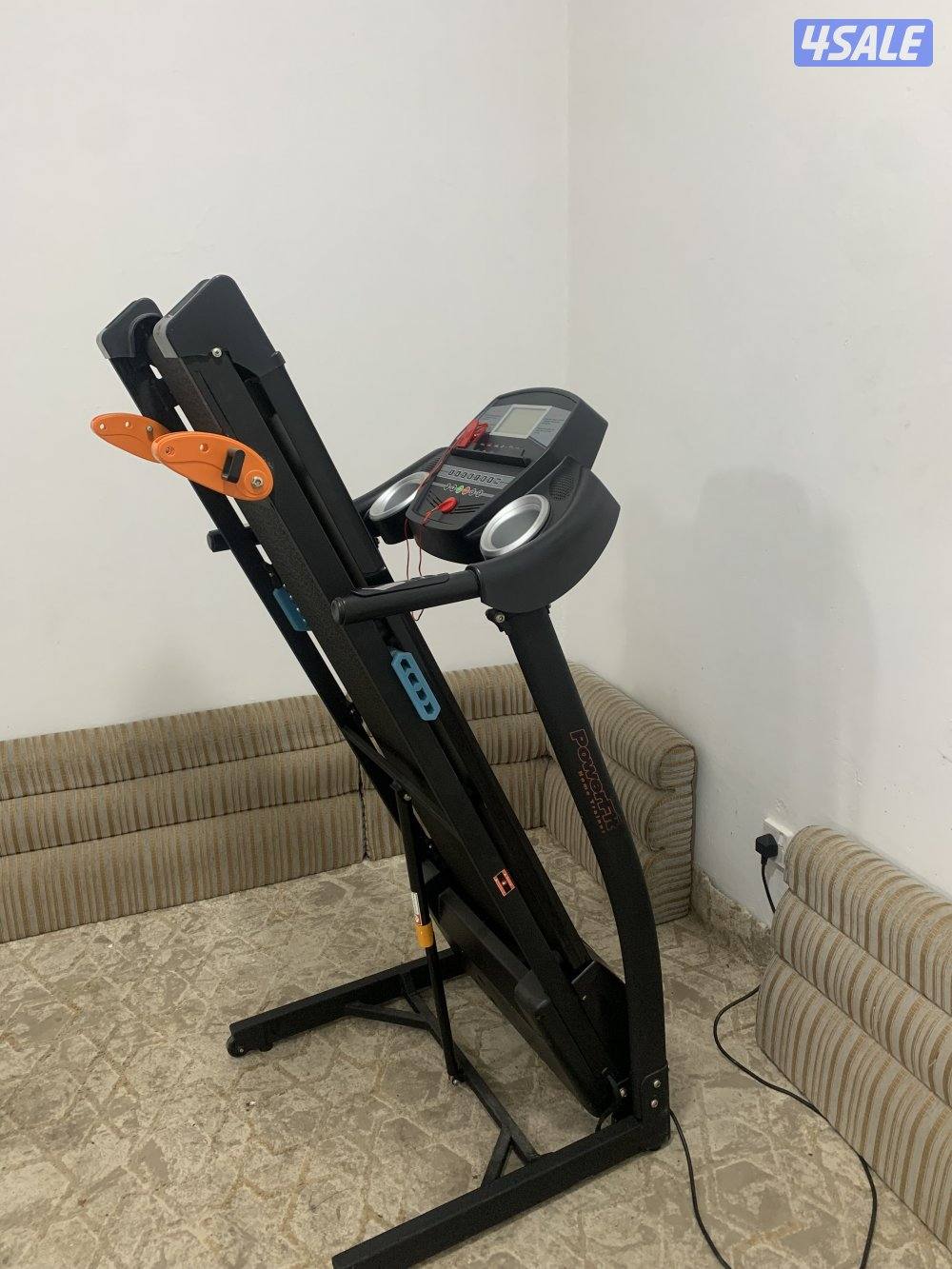للبيع جهاز مشي نظيف powerfit1