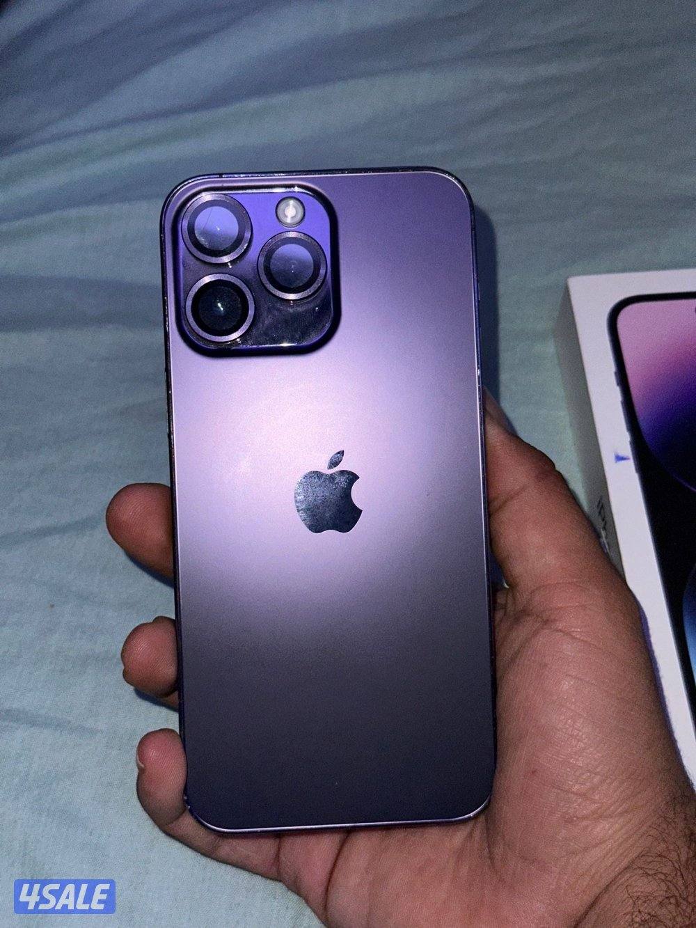 ايفون 14 برو ماكس 256 قيقا مع كرتونة الجهاز اخو الجديد0