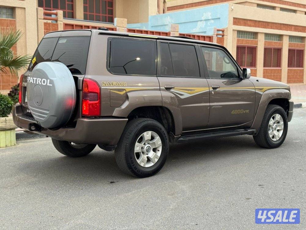 سوبر سفاري 2005 سيرفيس كامل مو محتاج شي1