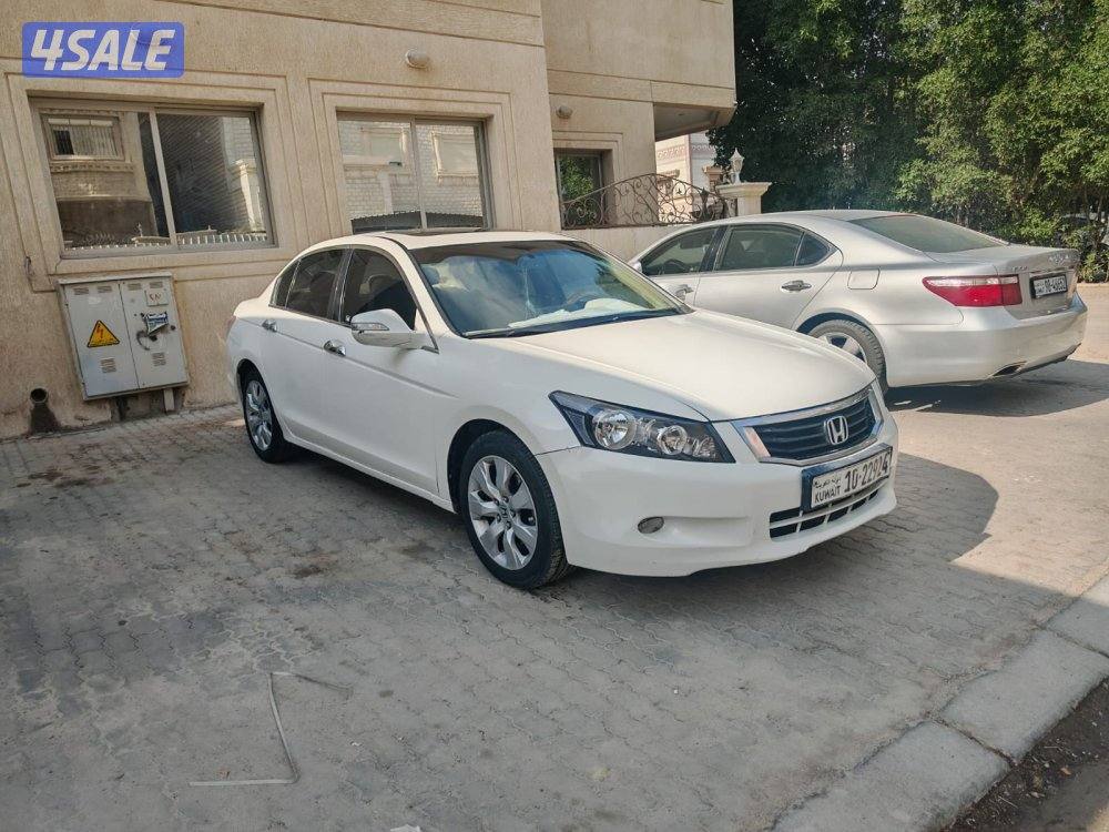 للبيع هوندا اكورد مديل 2010 شرط الفحص 6 سلندر0