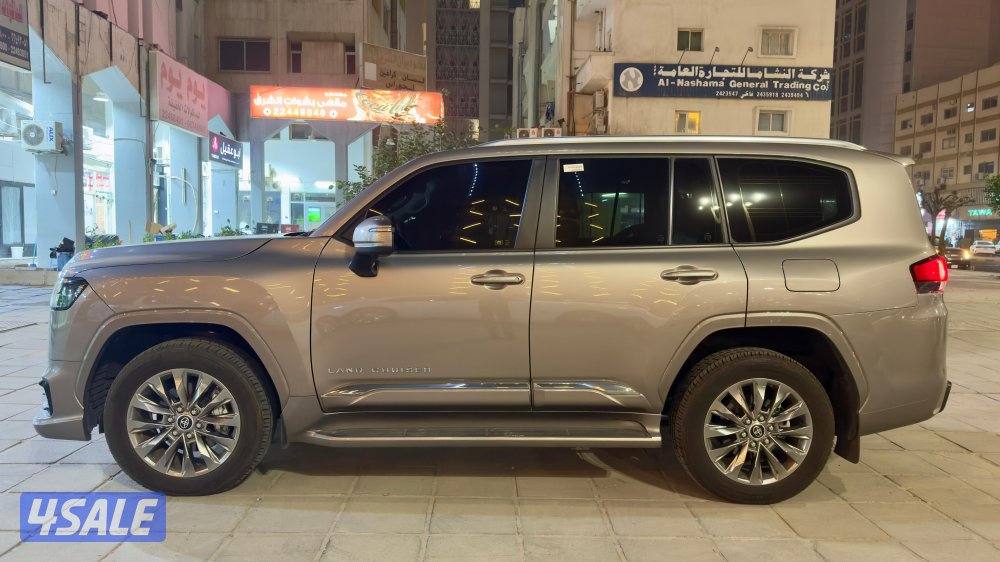 لاندكروزر GXR/ أيرو.أس/ موديل 2024/ عداد 6 ألف/ تأمين شامل/ سيرفس محان2
