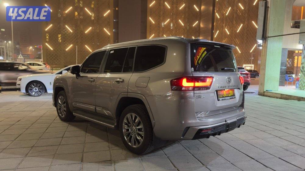 لاندكروزر GXR/ أيرو.أس/ موديل 2024/ عداد 6 ألف/ تأمين شامل/ سيرفس محان4