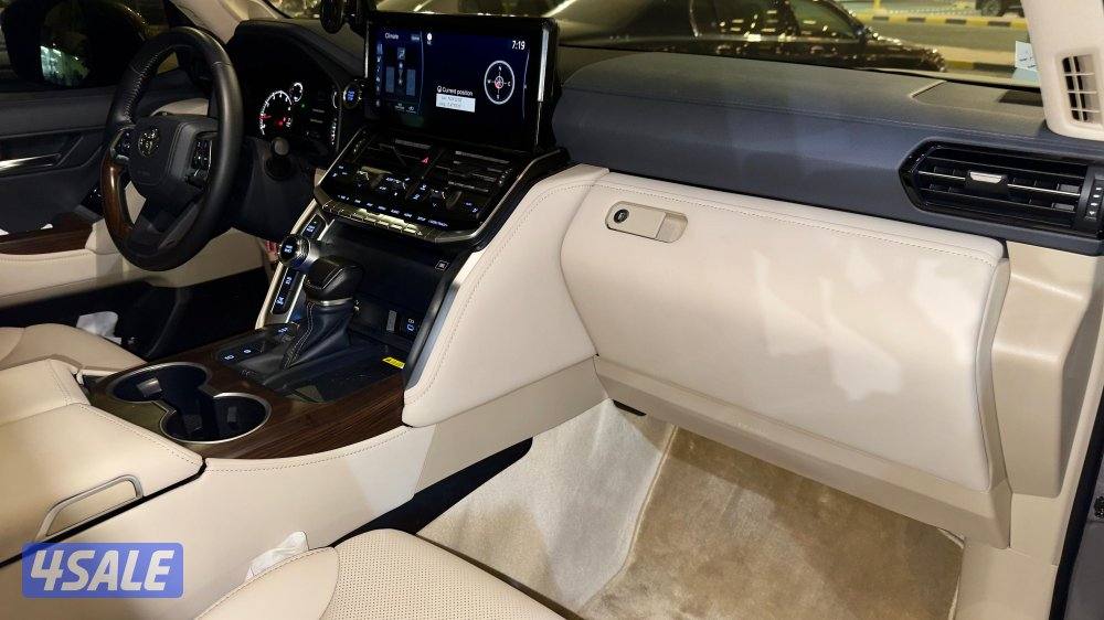 لاندكروزر GXR/ أيرو.أس/ موديل 2024/ عداد 6 ألف/ تأمين شامل/ سيرفس محان11