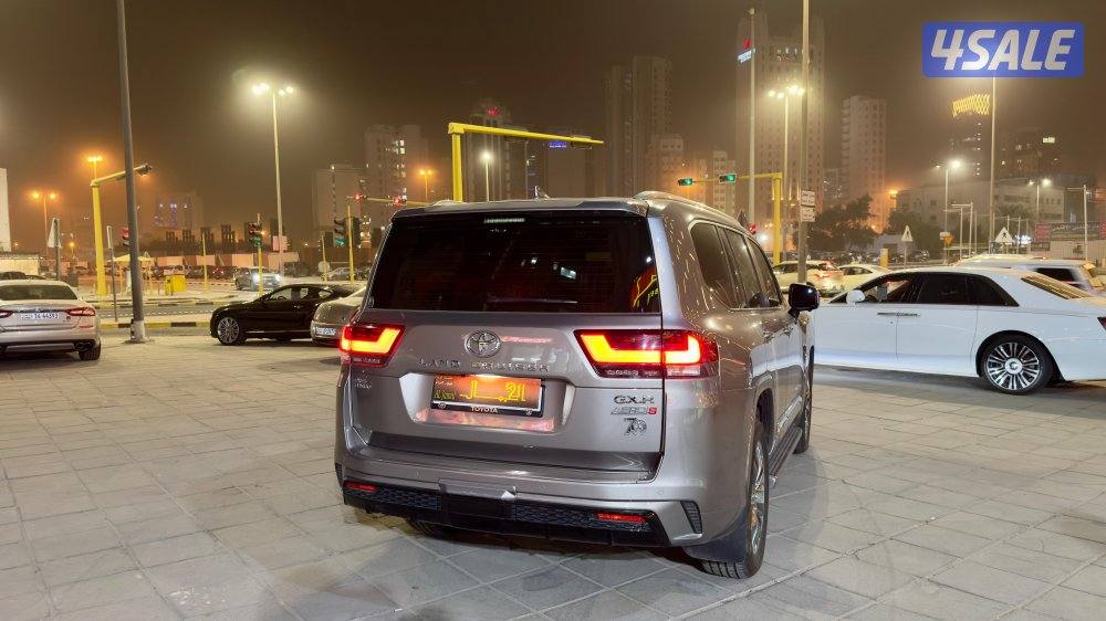 لاندكروزر GXR/ أيرو.أس/ موديل 2024/ عداد 6 ألف/ تأمين شامل/ سيرفس محان15