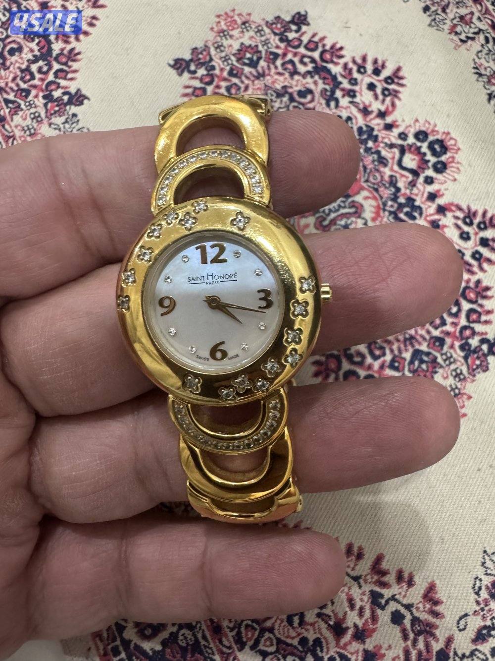 للبيع ساعة سانت اونري - بحالة جيدة0