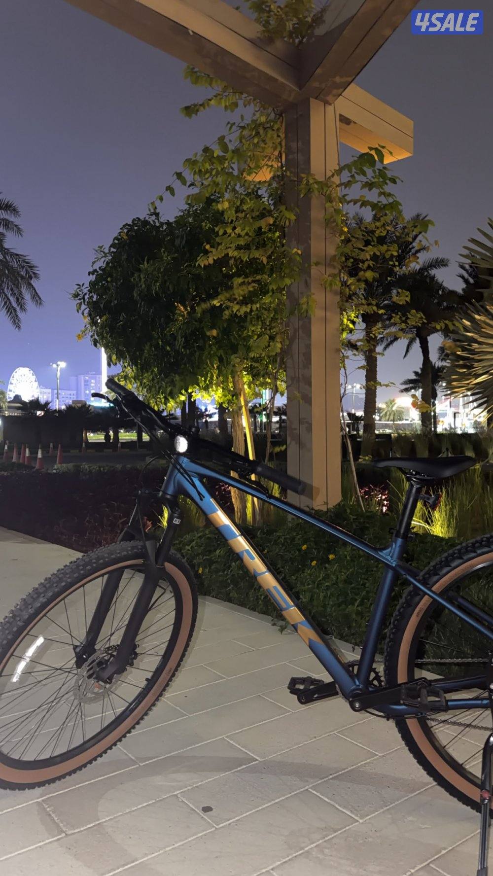 TREK MARLIN 5 GEN 3 MULSANNE BLUE ML 2026 قاري 🔥 دراجة هوائية2