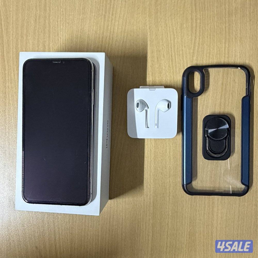 iPhone Xs Max 256 Gb For sale ..Including Original Box and Accessories1