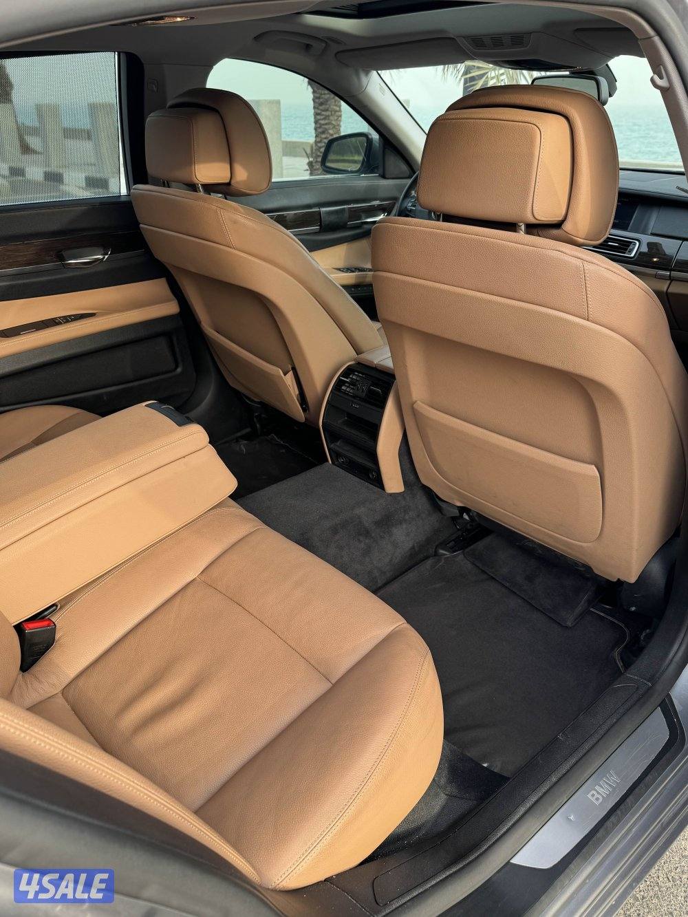 بي ام دبليو 730 موديل 2010 عداد 13910