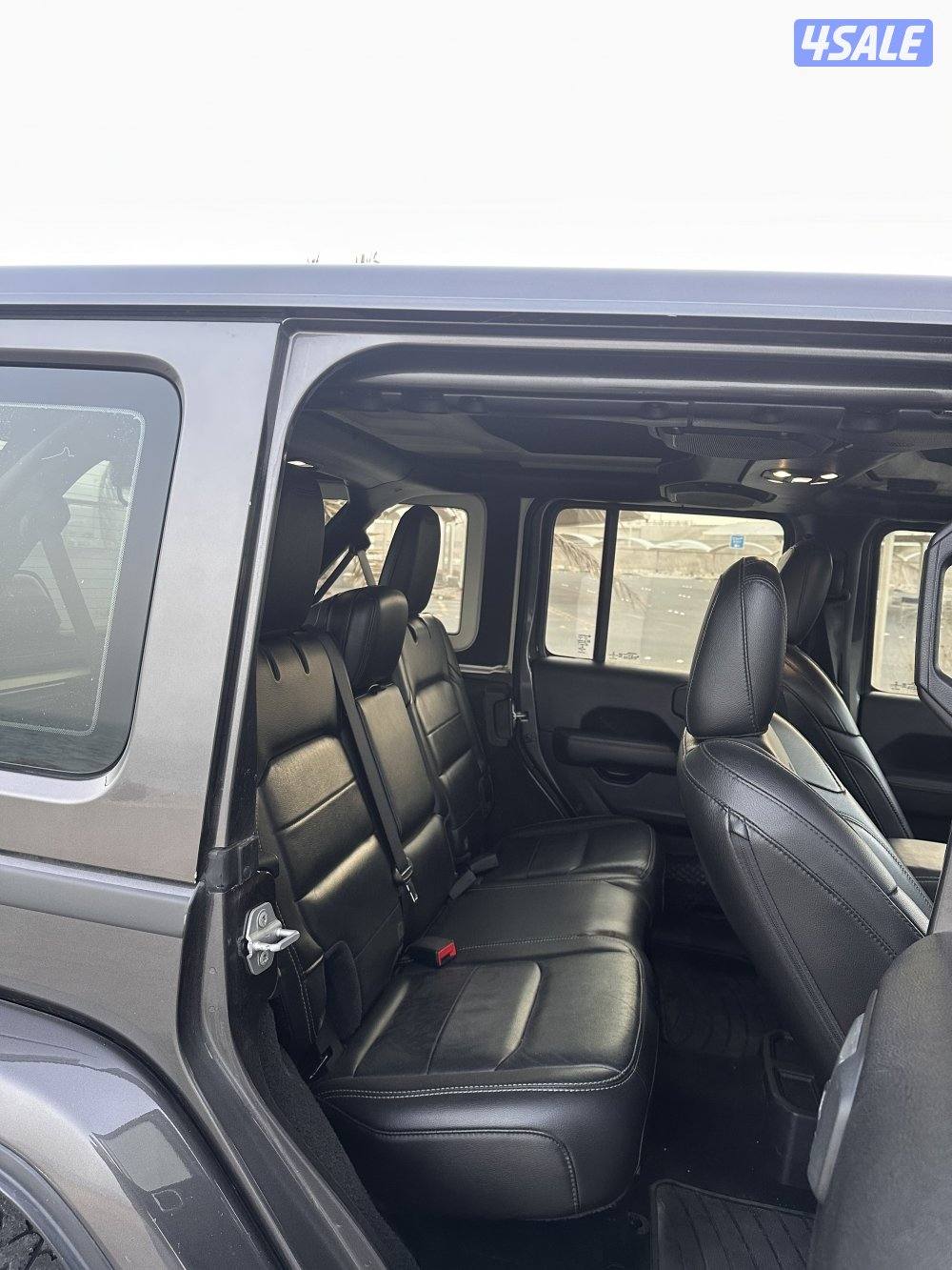 للبيع جيب وانجبر موديل 20205