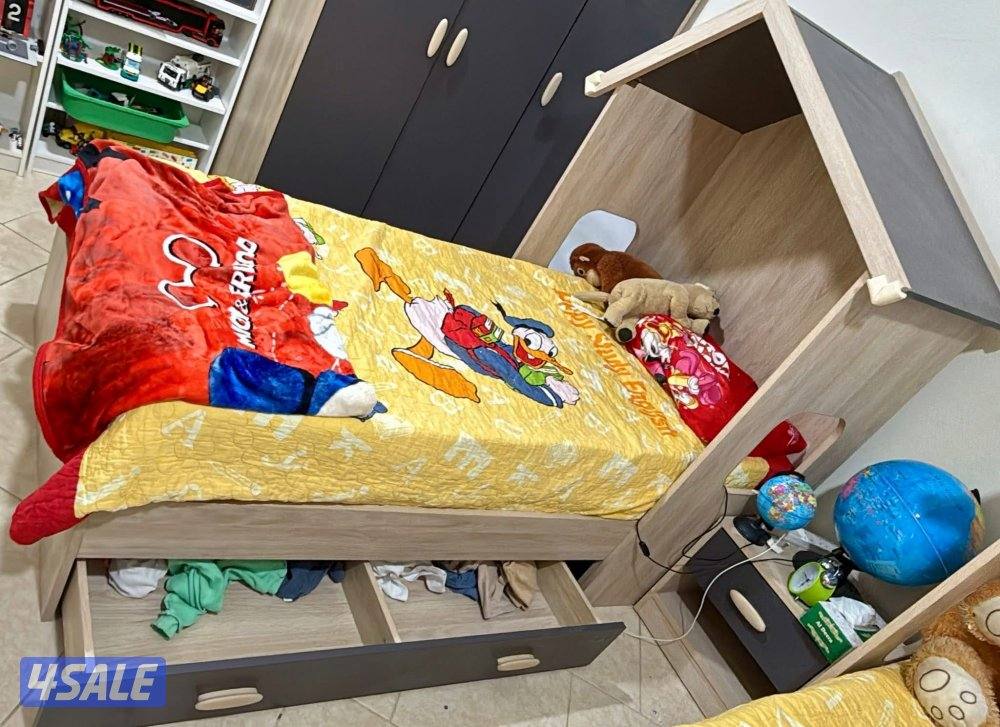 فرصة ذهبيه غرفة اطفال اولادي لولدين تحفة كالجديد تماما4