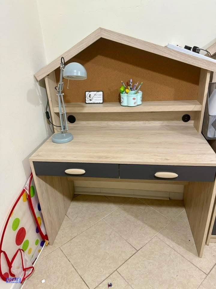 فرصة ذهبيه غرفة اطفال اولادي لولدين تحفة كالجديد تماما5