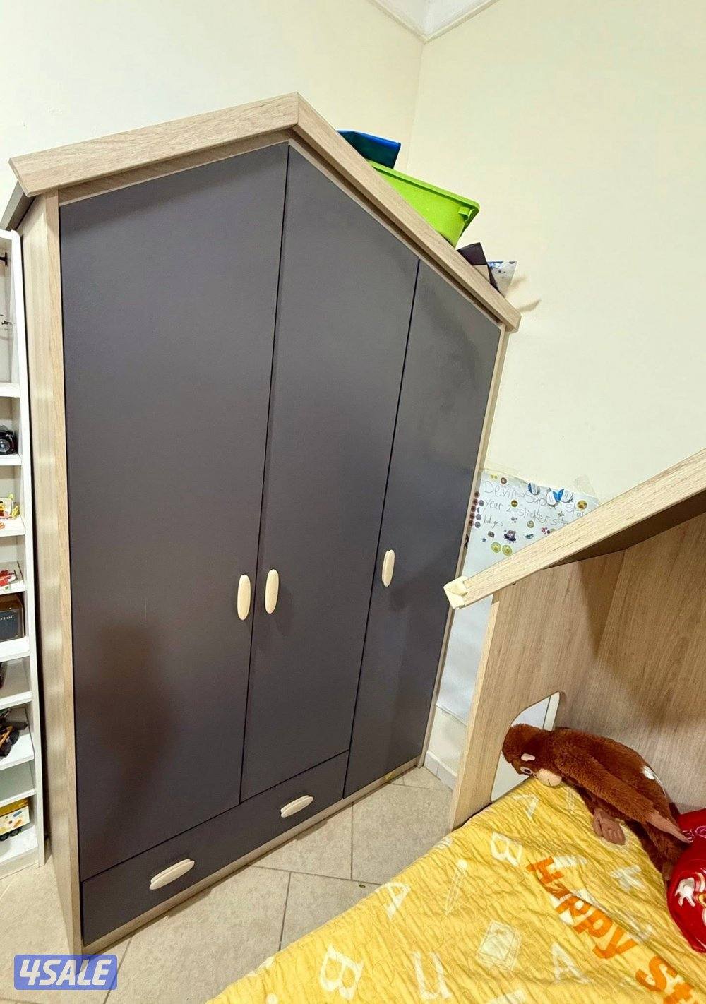 فرصة ذهبيه غرفة اطفال اولادي لولدين تحفة كالجديد تماما6