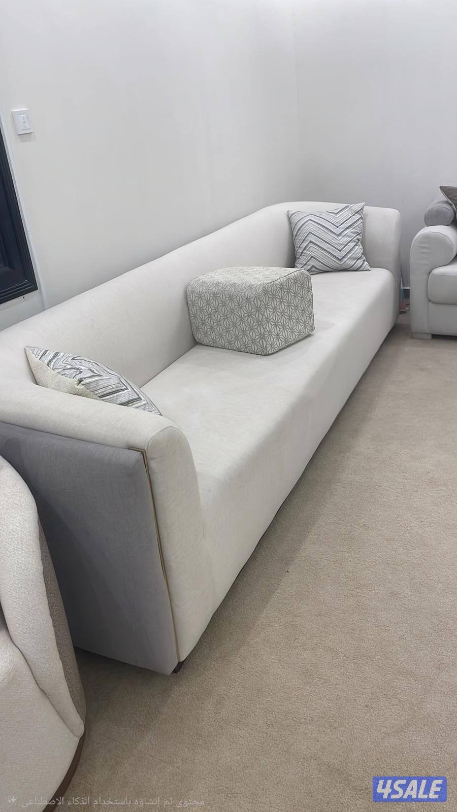 للبيع ثلاث جلسات الطول٣.٥  متر وأطوال تشيل خمس أشخاص0