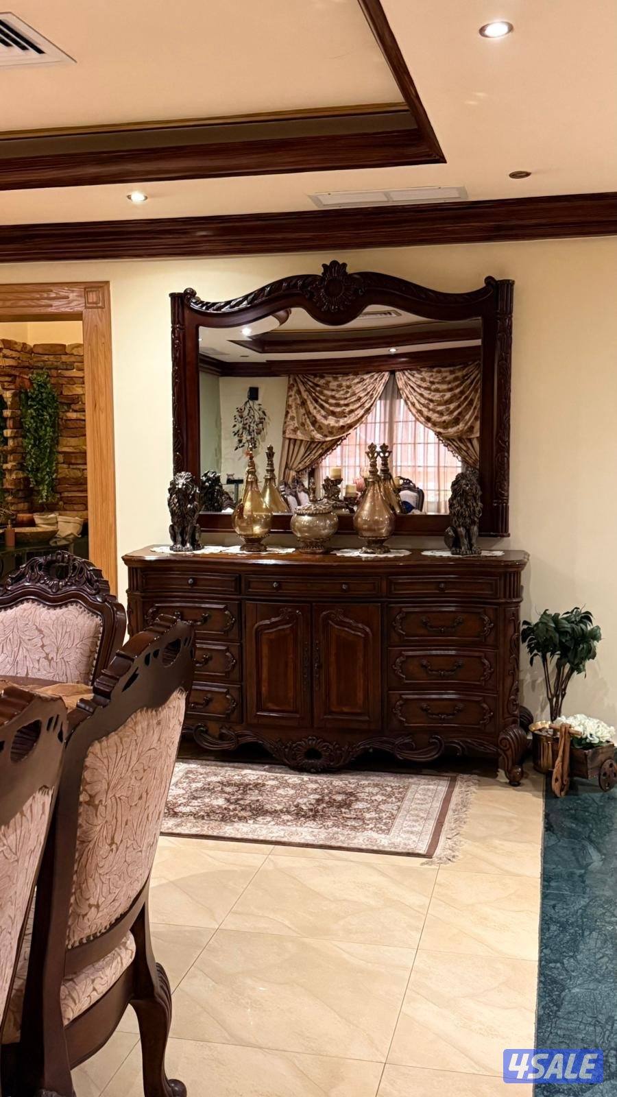 غرفة طعام كلاسيك فاخره1