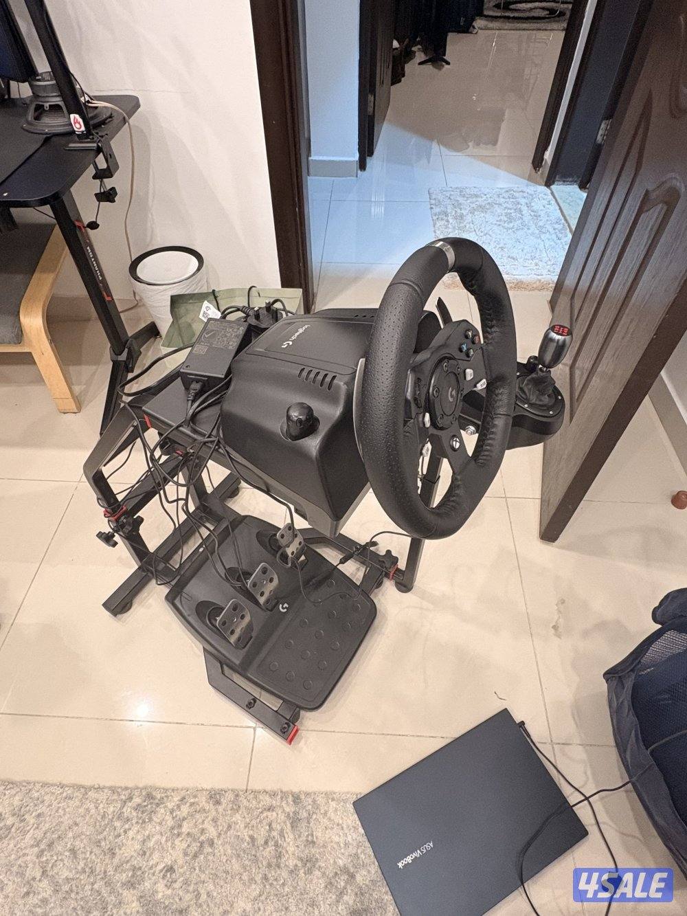 Steering wheel gear and stand سكان جيرو وقاعدة0