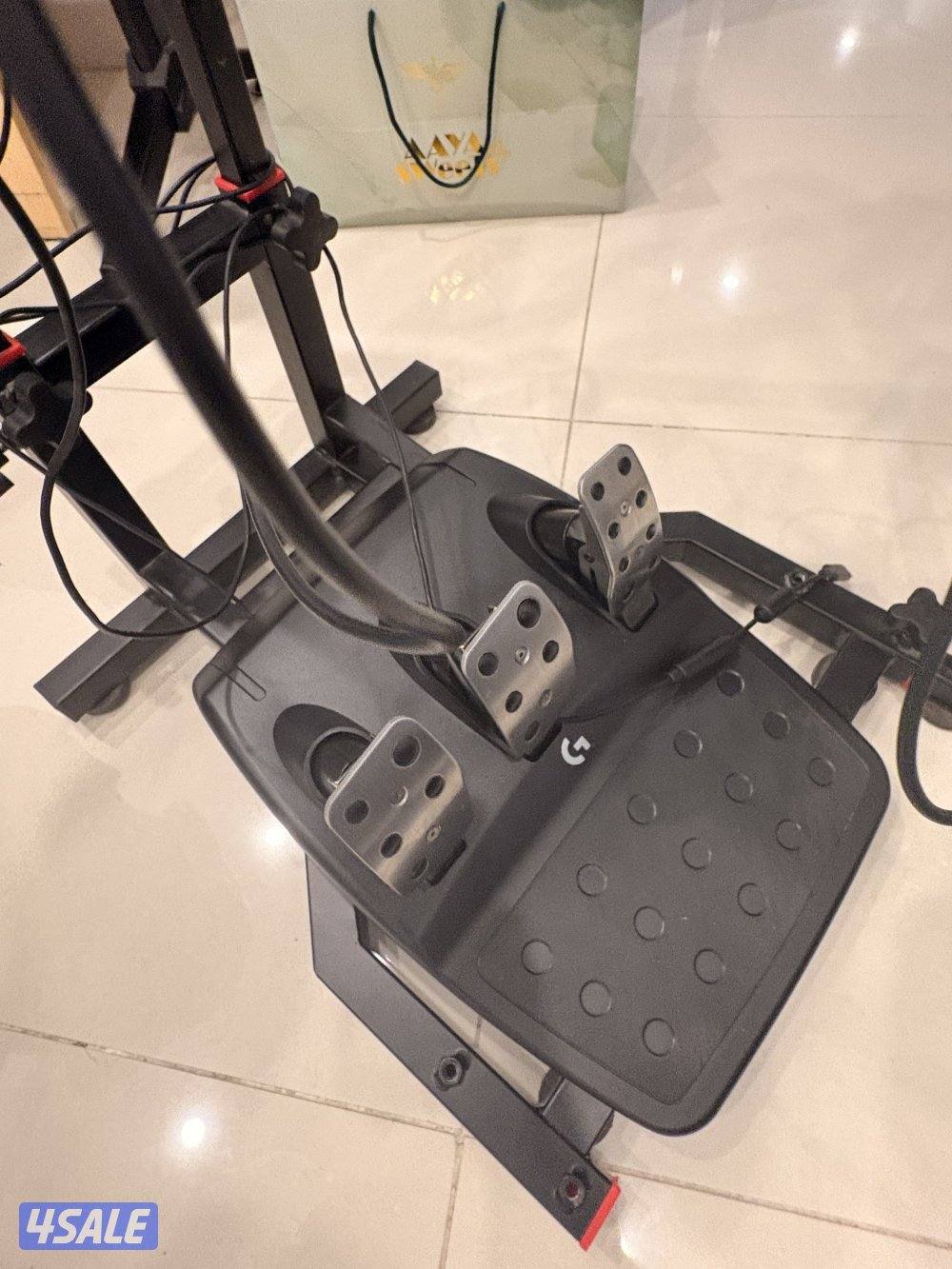 Steering wheel gear and stand سكان جيرو وقاعدة1