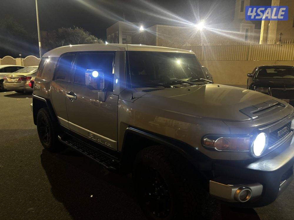 للبيع تويوتا FJ6
