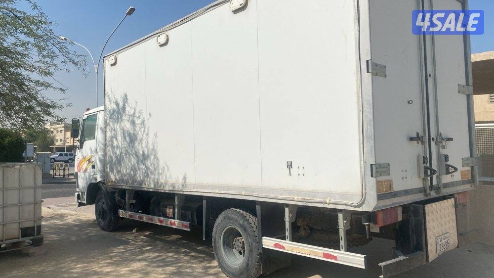 للبيع بقاله بدون رخصه اصفار تاتا موديل ٢٠١٩ لأعلا سعر0