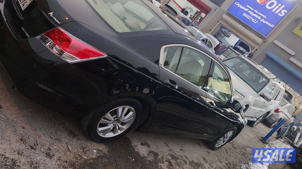 هوندا اكورد موديل 2008 بحاله ممتازه1