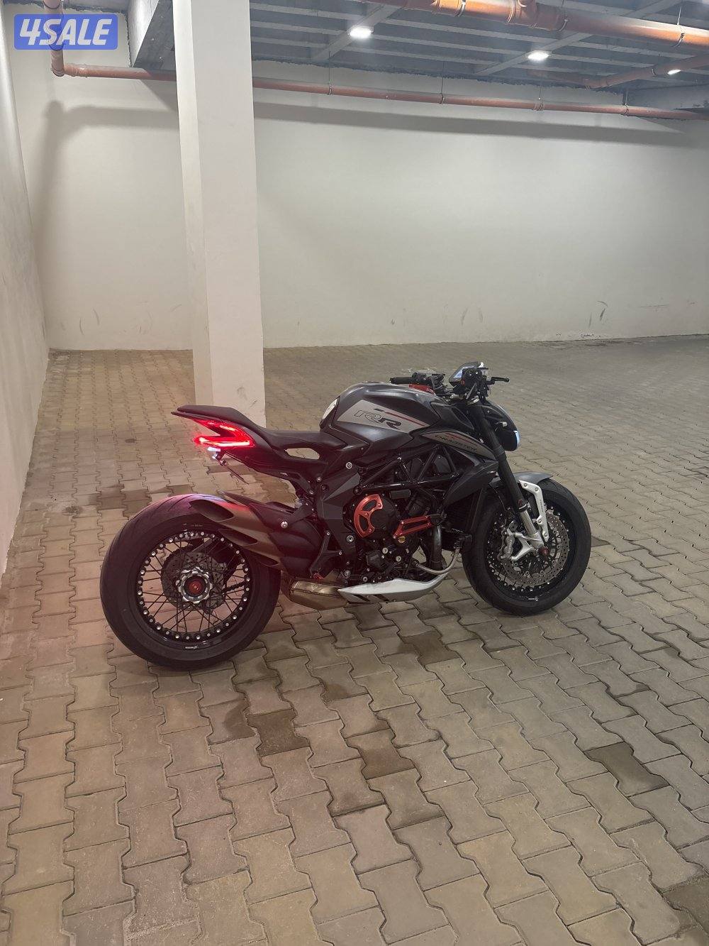 Mv agusta 800rr dragster4