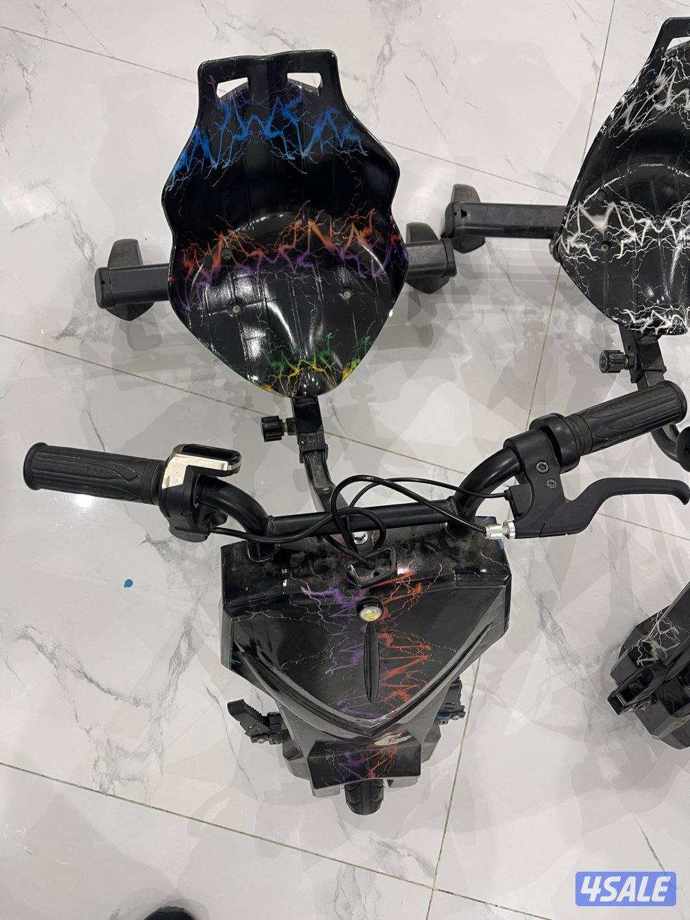 للبيع سكوتر عدد 2 مستعمل ونظيف2