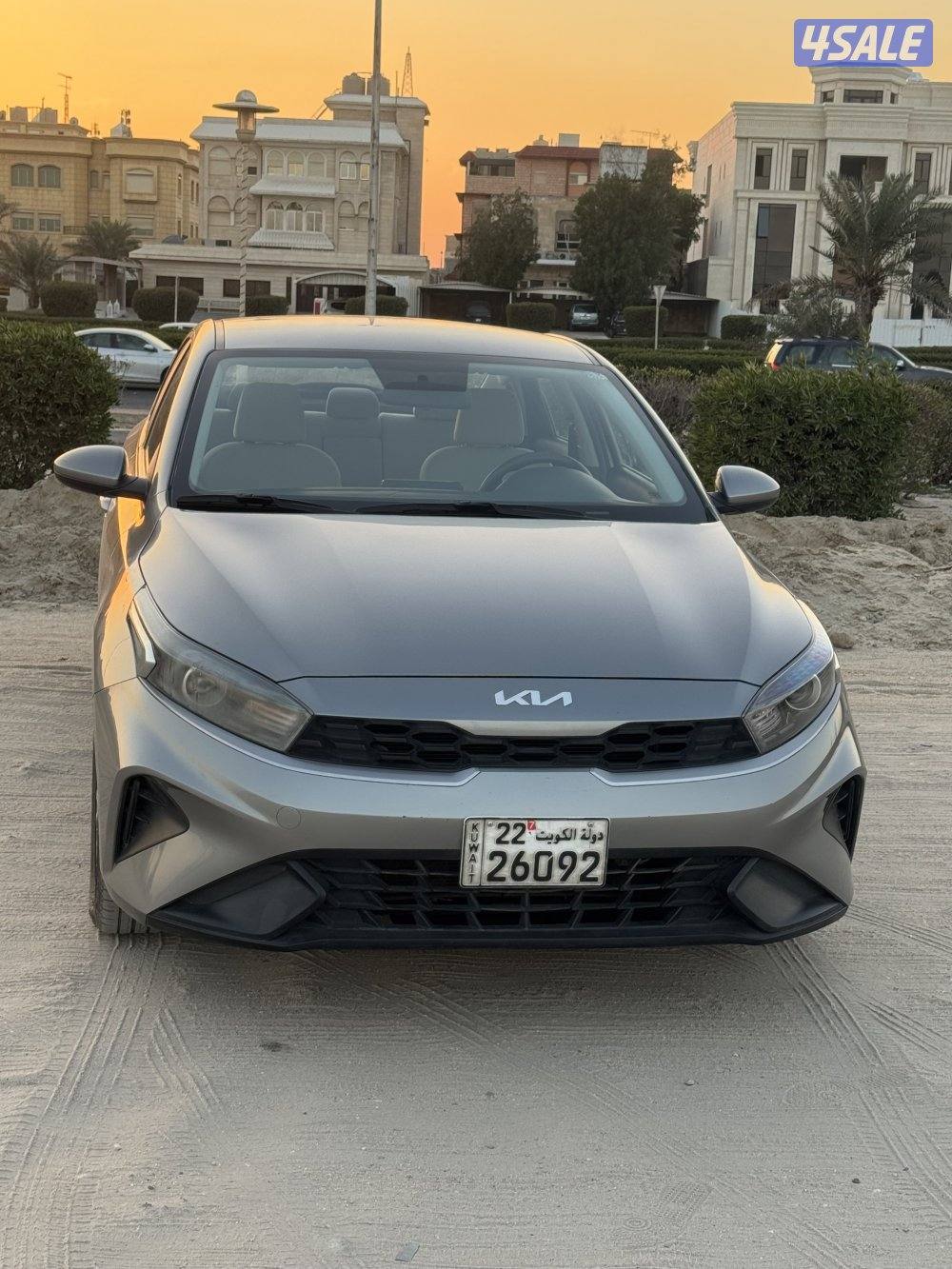 سيراتو 1600ccعداد 68 فقط صبغ قطعتين وطرف تجميلي3