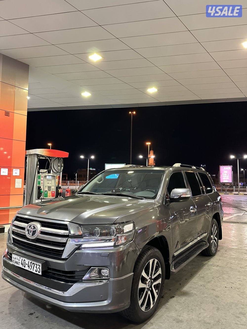 لاند كروزر قراند تورنق1